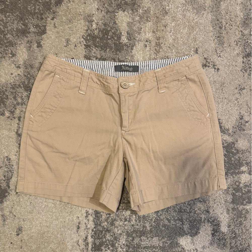 Natural Reflections Women’s Beige Flat Front Shorts